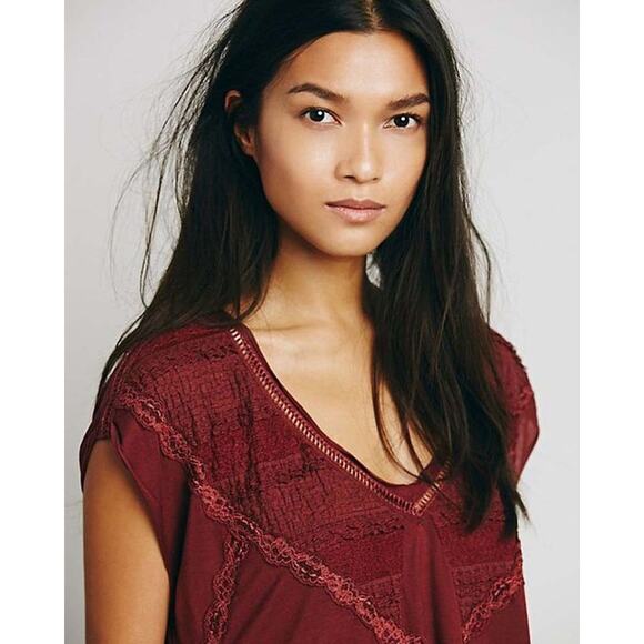 Free People Abigail Flowing Oversized V-Neck Lace-Crochet Detailing Tee in Wine - Picture 2 of 12
